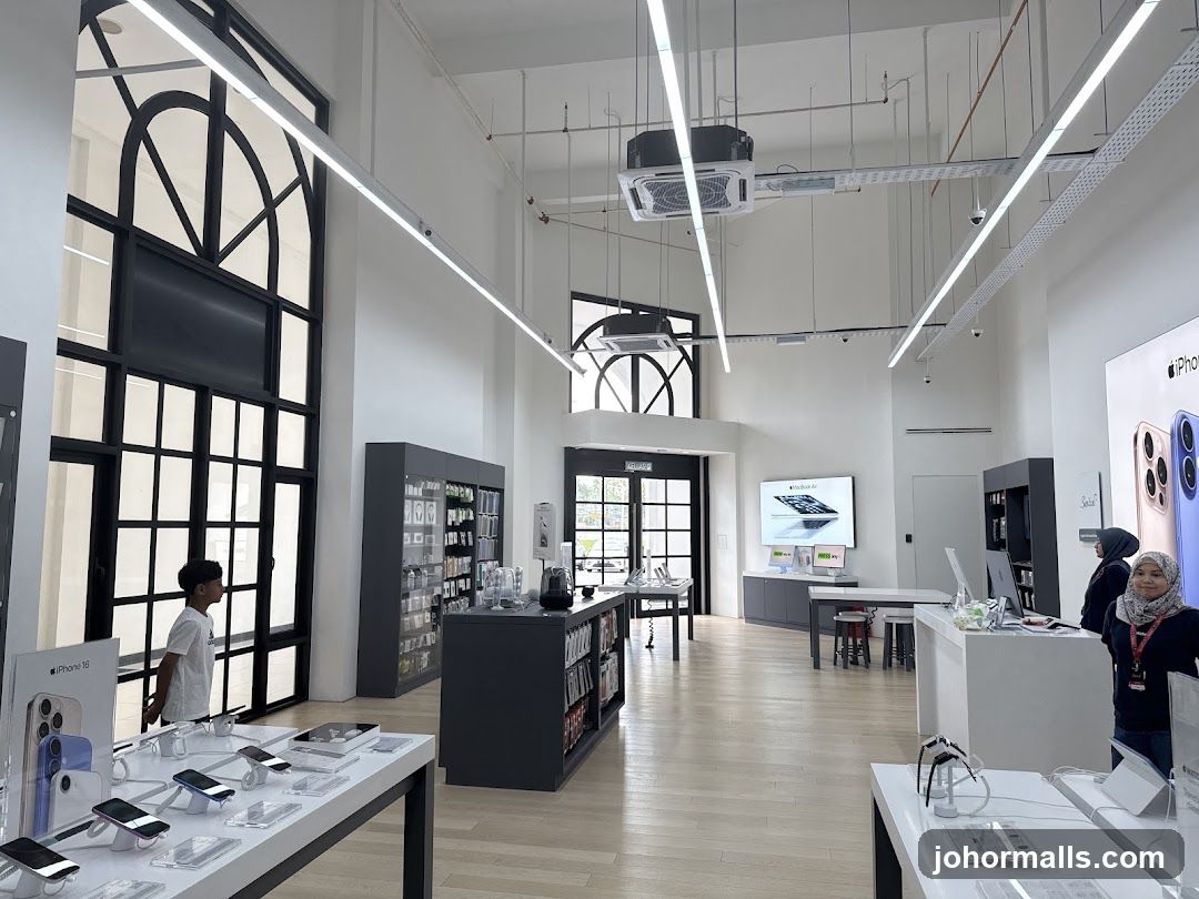 Apple Store Interior