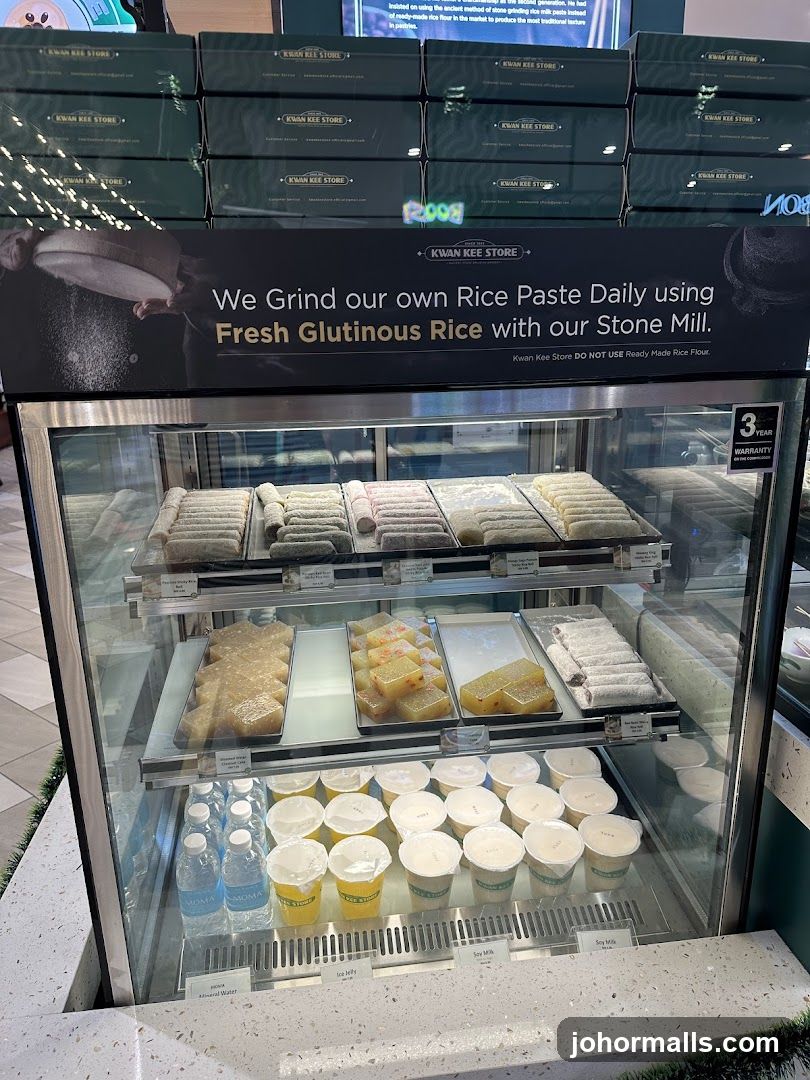 Kwan Kee Store Display Case