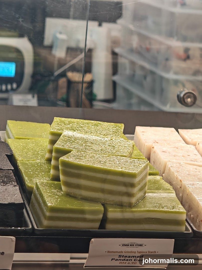 Steamed Pandan Cake Display
