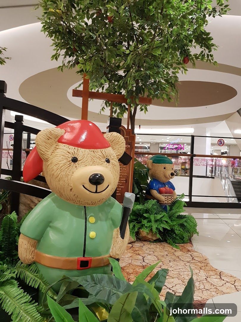 Bear-themed display in shopping mall