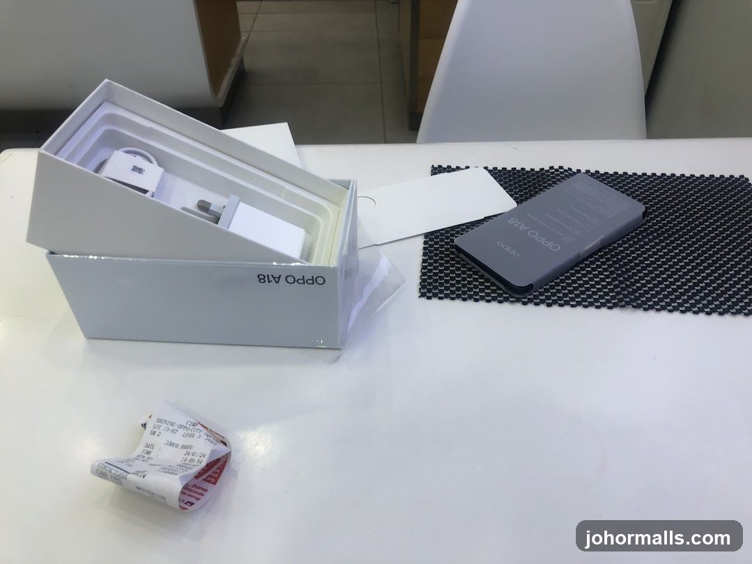 OPPO EXPERIENCE STORE CITY SQUARE