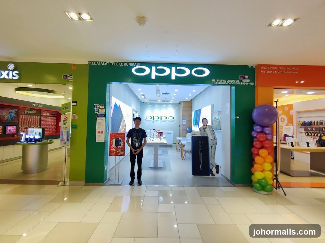 OPPO Store Entrance