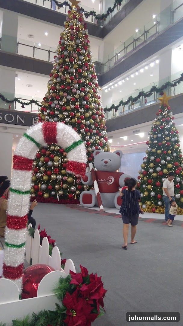 Christmas decorations in shopping mall