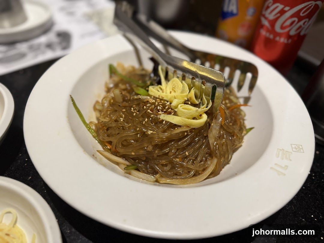 Food dish in restaurant setting