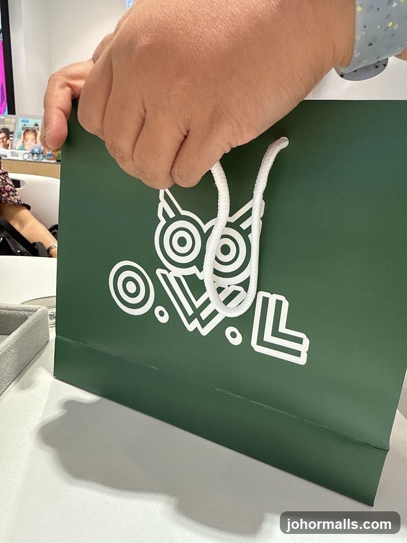 O.W.L Eyewear City Square