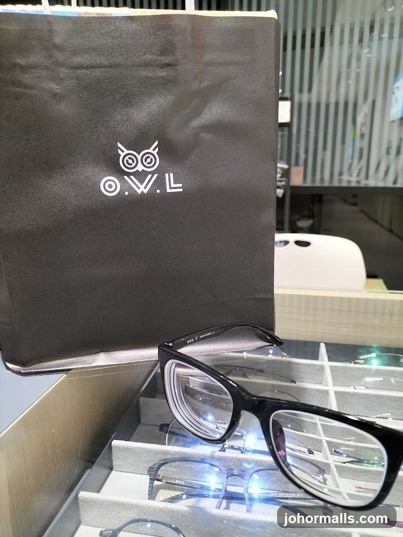 O.W.L. Shop Interior