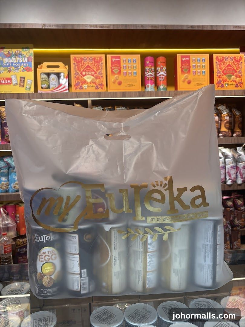 Eureka branded shopping bag with snacks