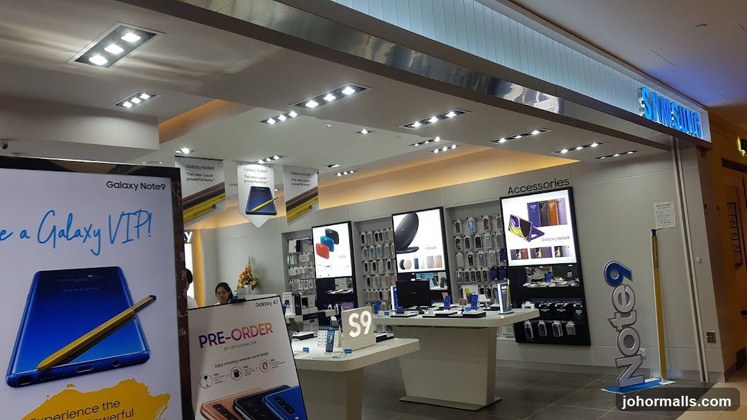 Samsung Store Interior