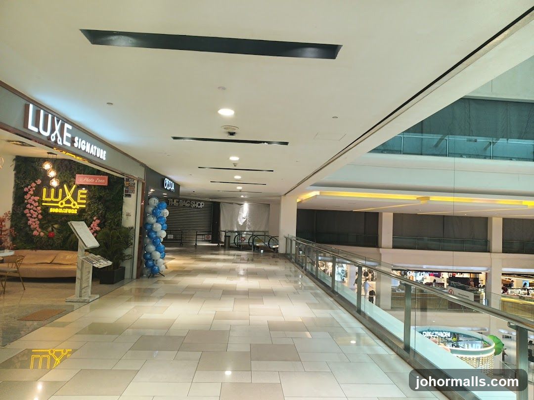 POPULAR Bookstore - Johor Bahru City Square