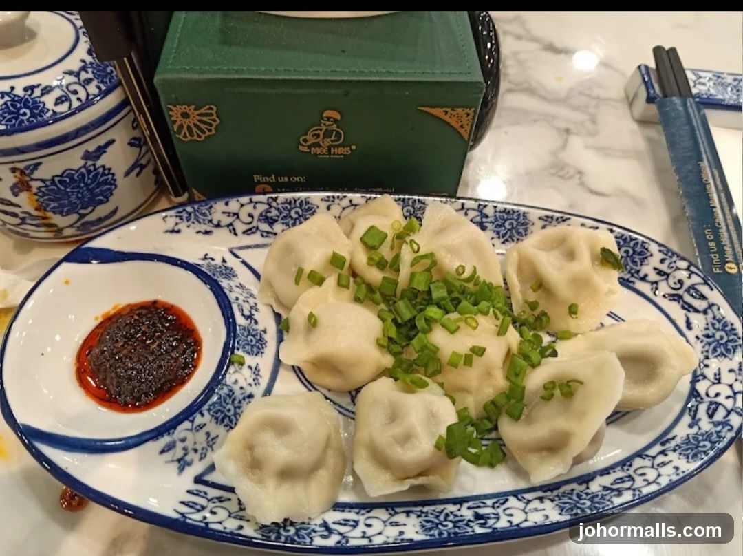 Dumplings with Chili Sauce
