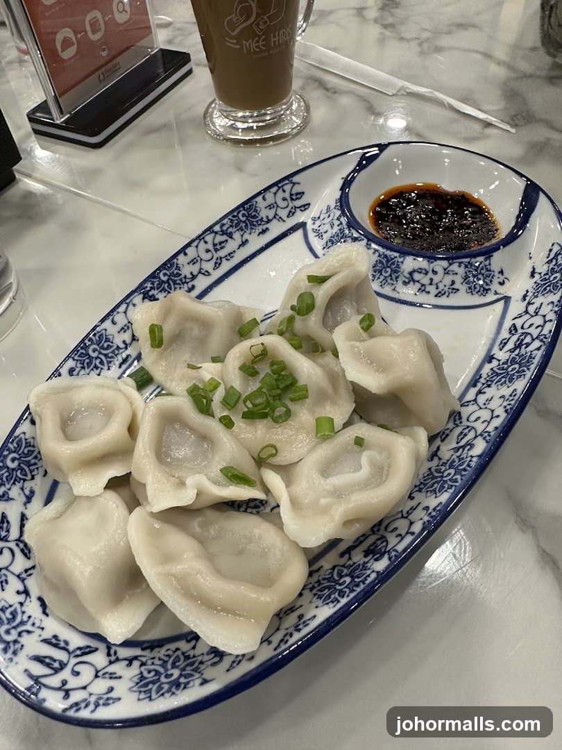 Dumplings with Chili Sauce
