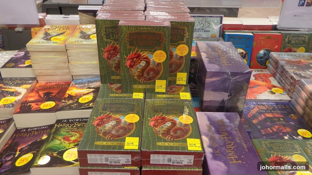 Harry Potter and Fantastic Beasts Books