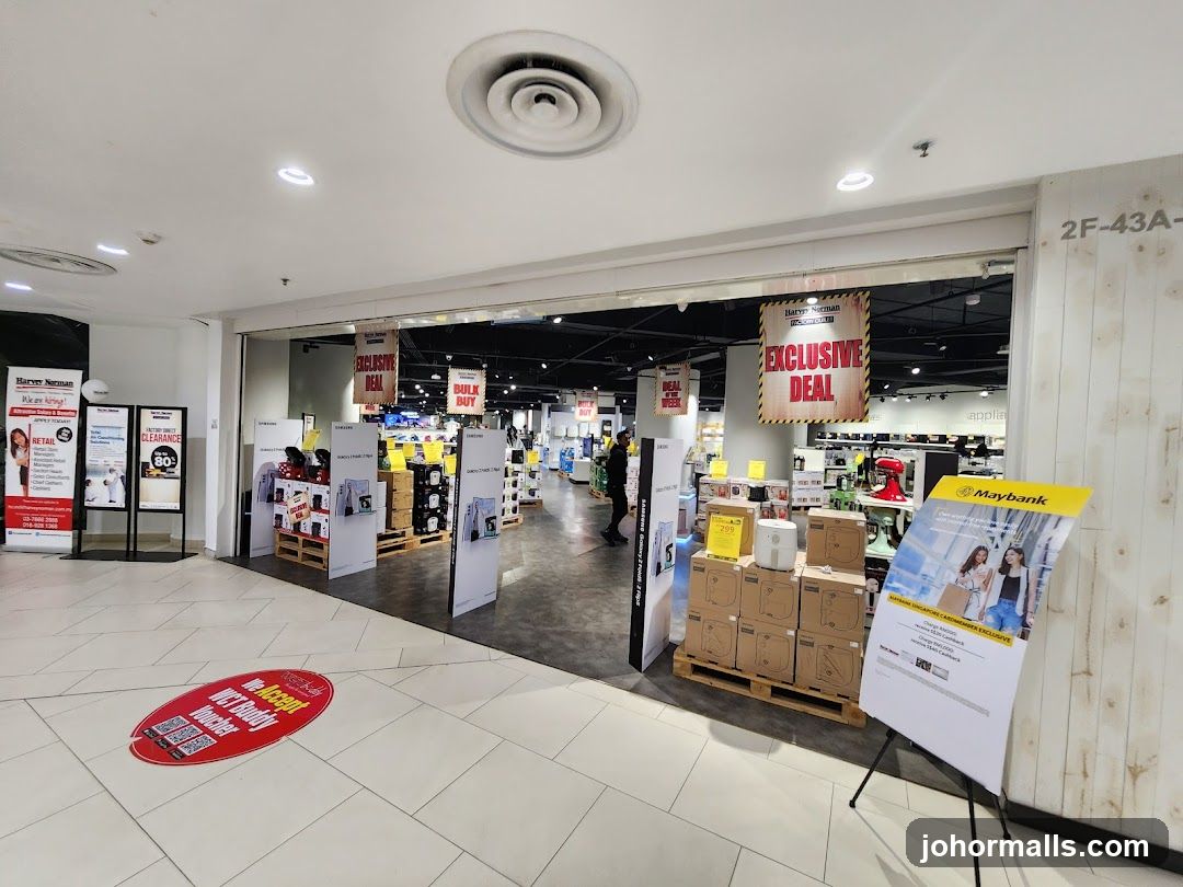 Harvey Norman Store Entrance