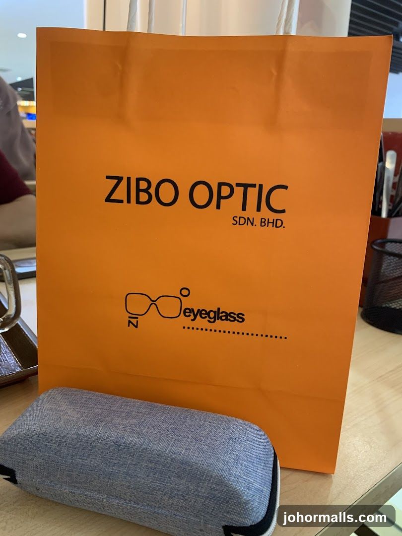Zibo Optic Shopping Bag and Glasses Case
