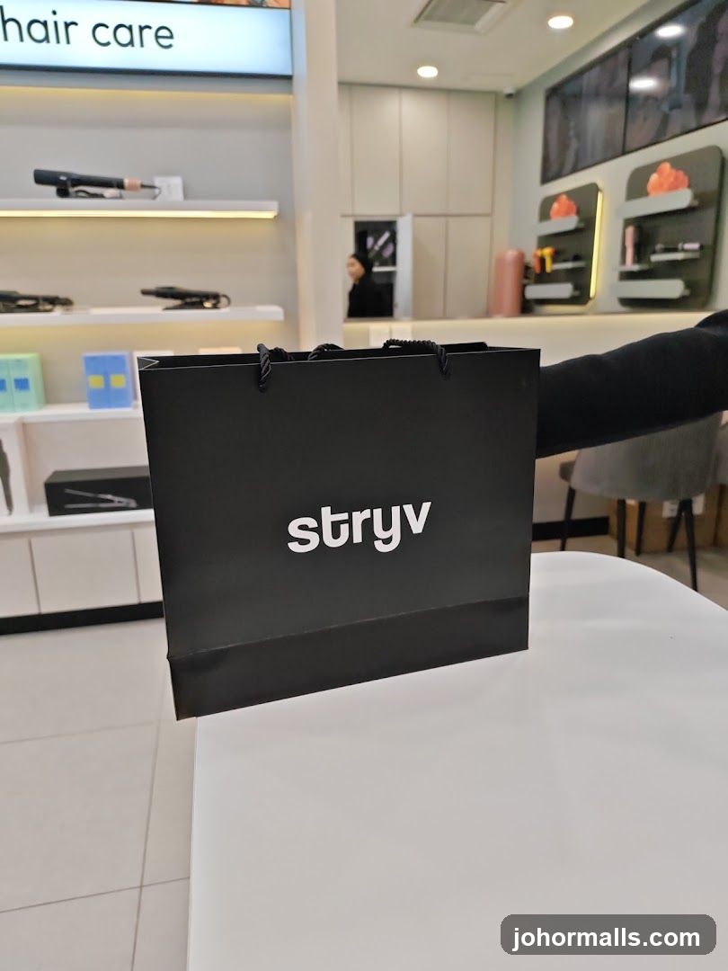 Stryv branded shopping bag