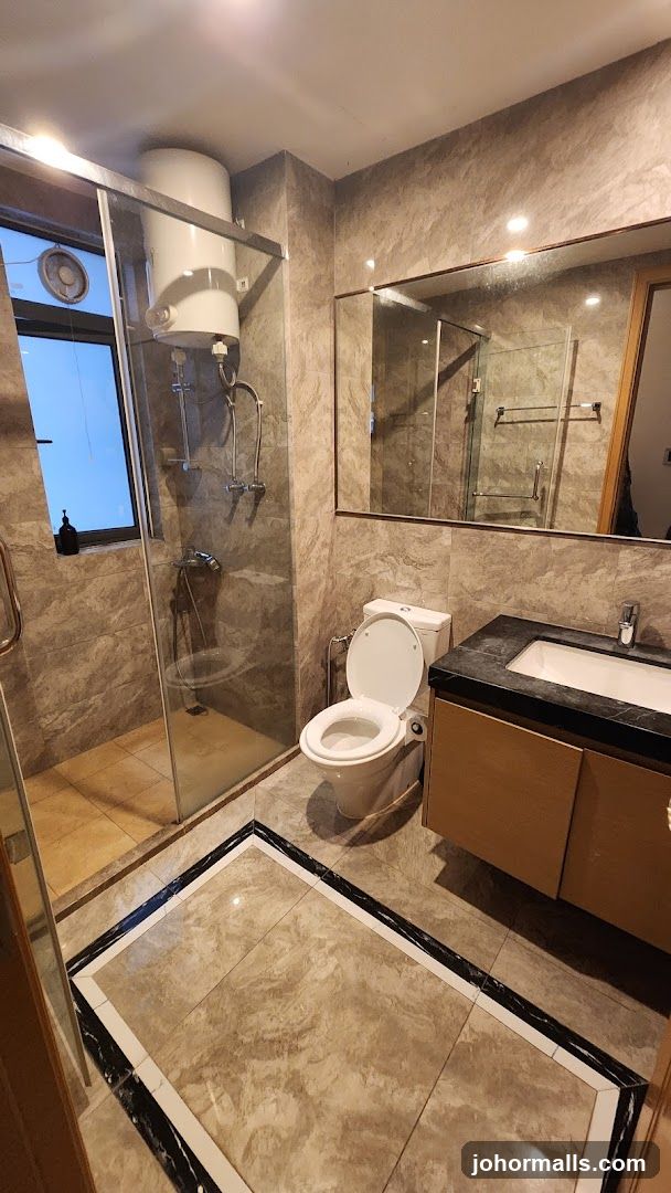 Modern Bathroom with Shower and Vanity