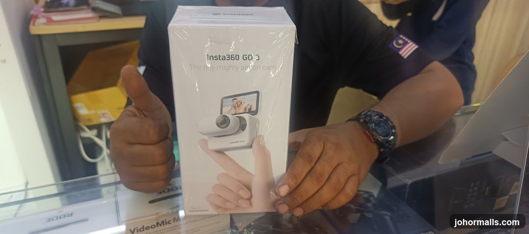 Insta360 GO 3 Action Camera Box