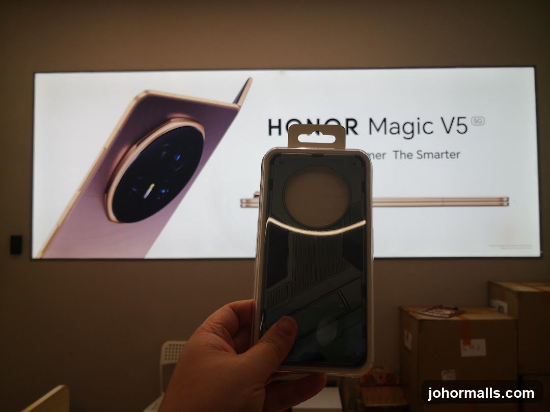 Honor Magic V5 phone case
