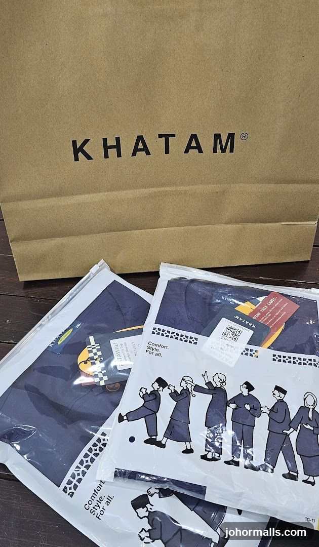 Khatam Branded Shopping Bag and Packaged Clothing