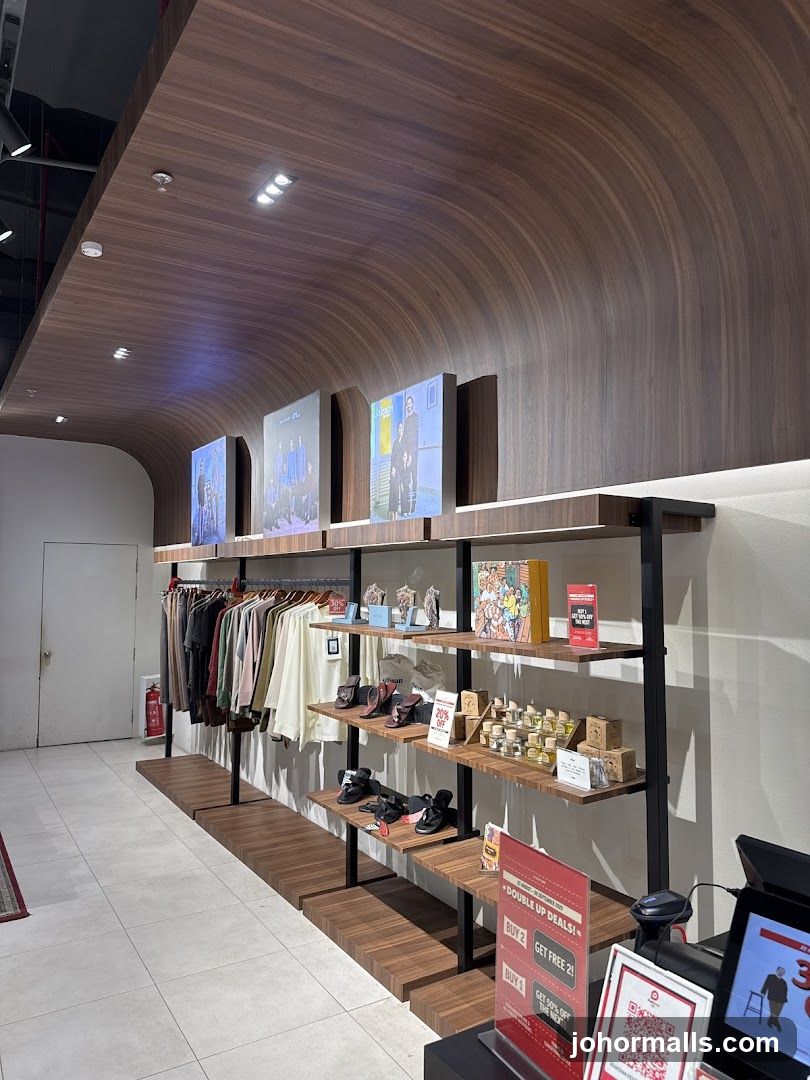 Retail Store Display
