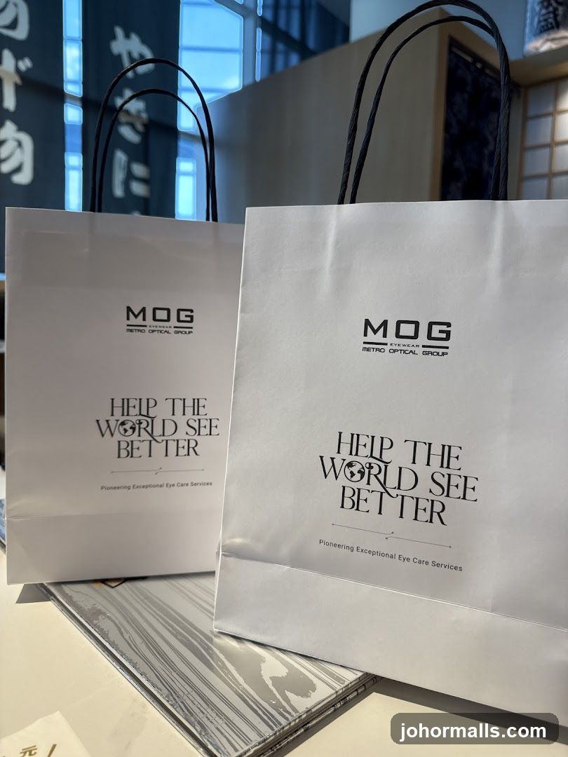 MOG Eyewear Shopping Bags
