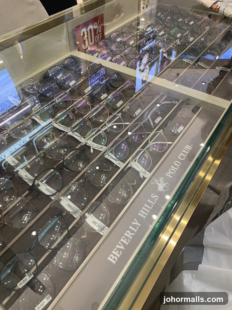 Eyeglasses Display