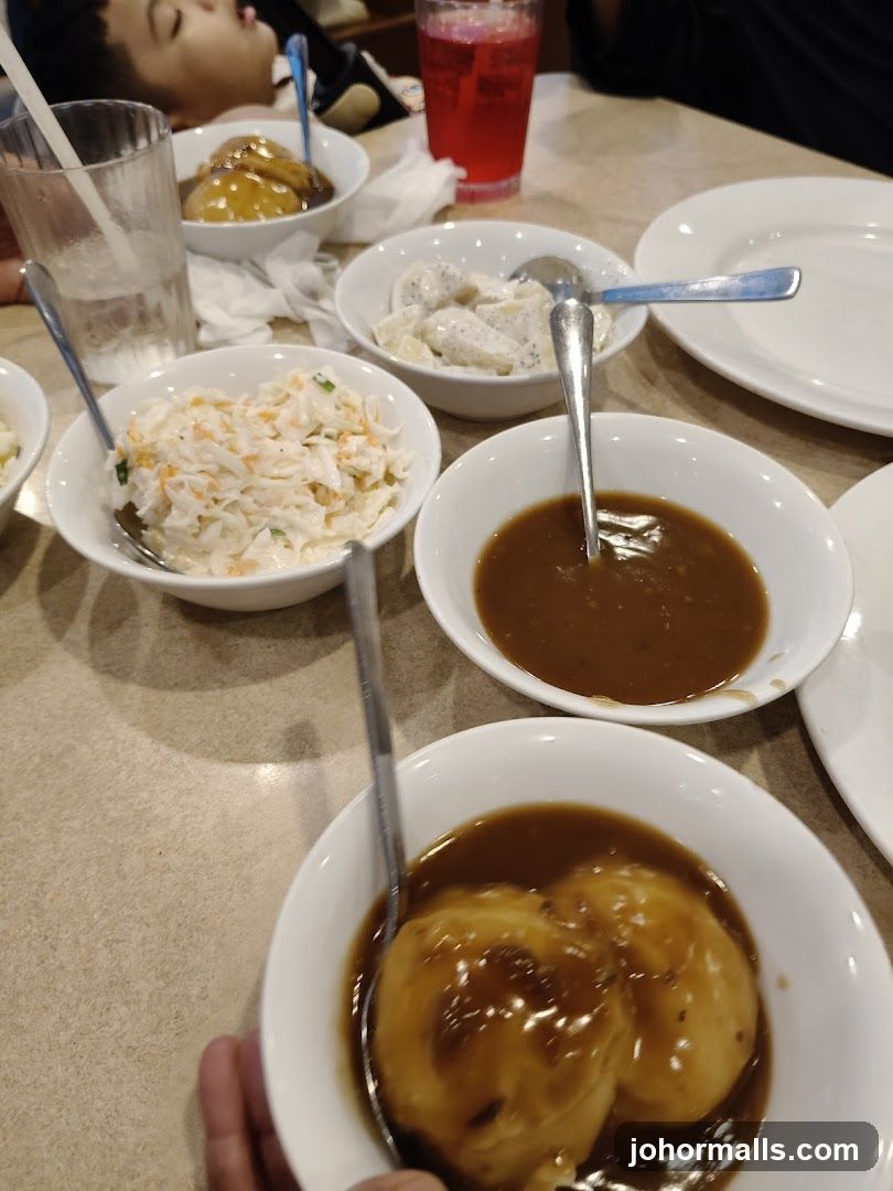Mashed Potatoes and Gravy with Sides