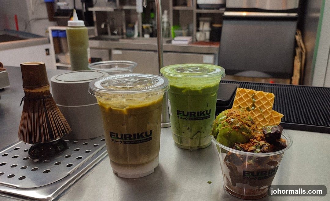 Matcha Desserts and Drinks