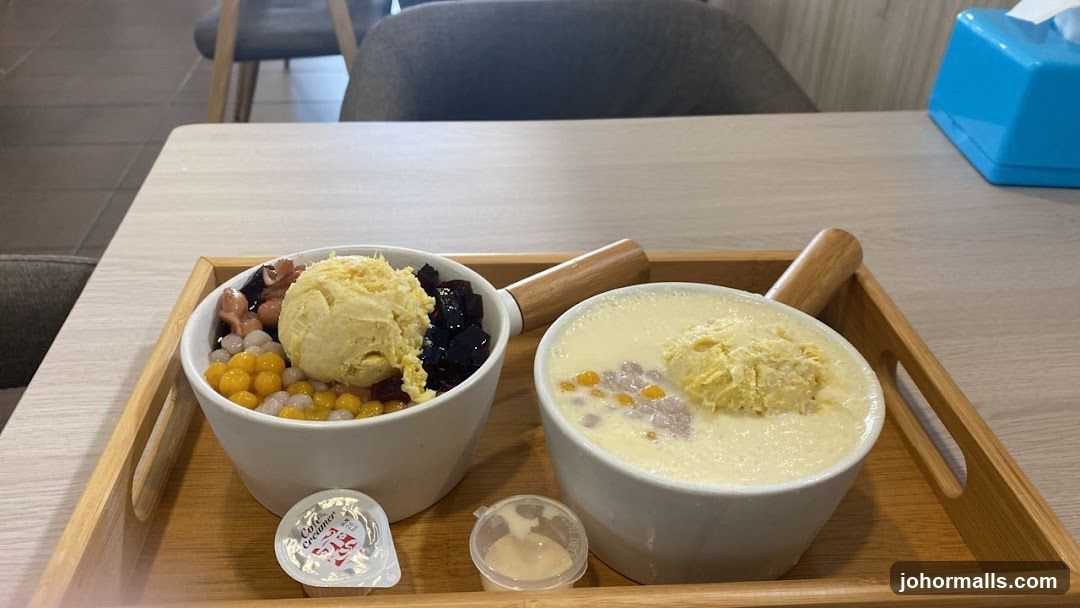 Desserts with ice cream and toppings