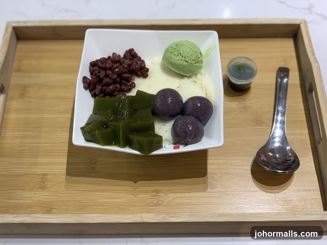 Dessert with red bean, jelly, and ice cream