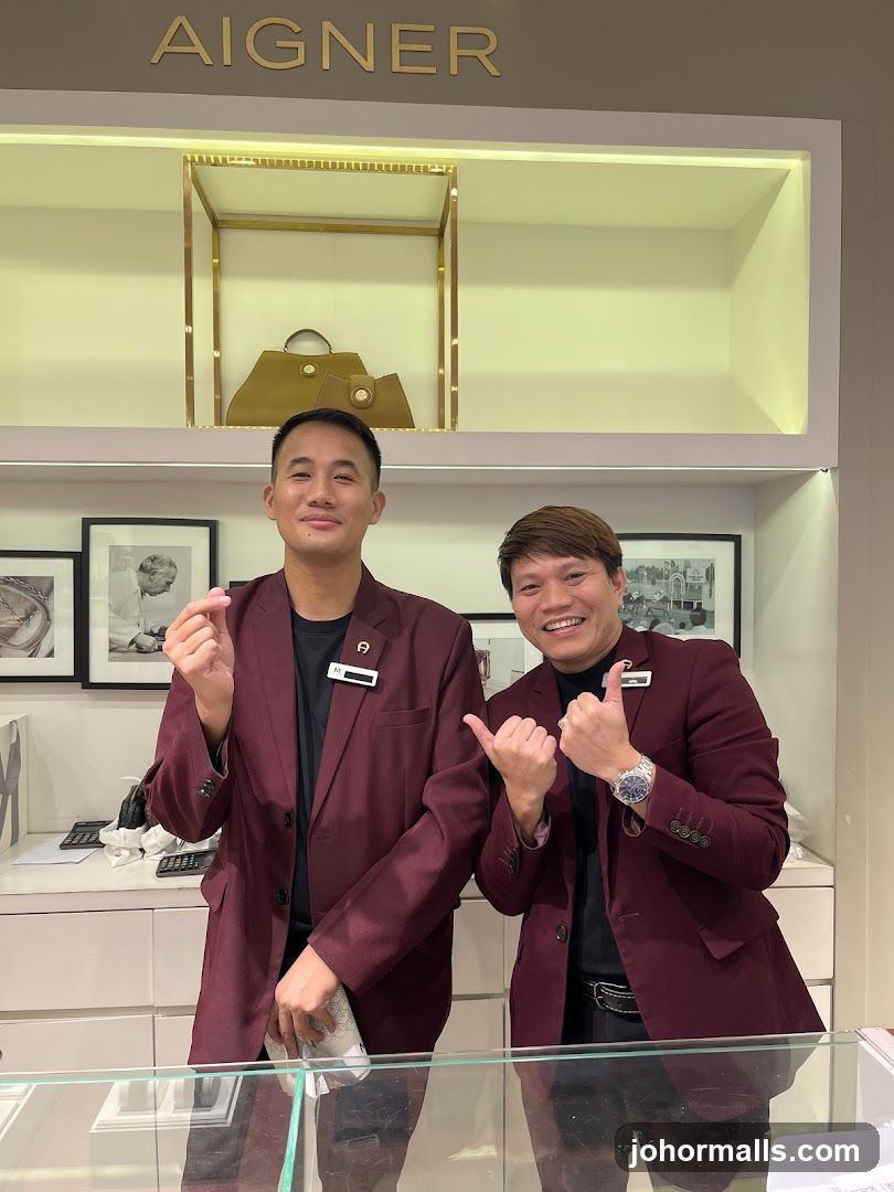 Aigner Store Employees