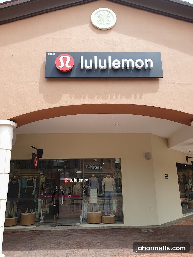 Lululemon Storefront