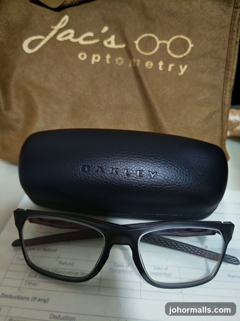Eyeglasses and Case