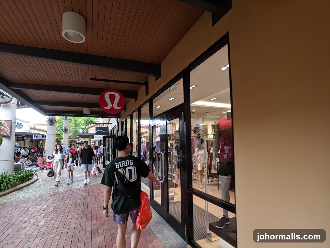 Lululemon Storefront
