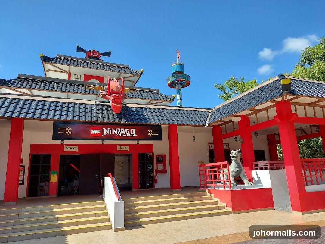 LEGO NINJAGO The Ride Entrance