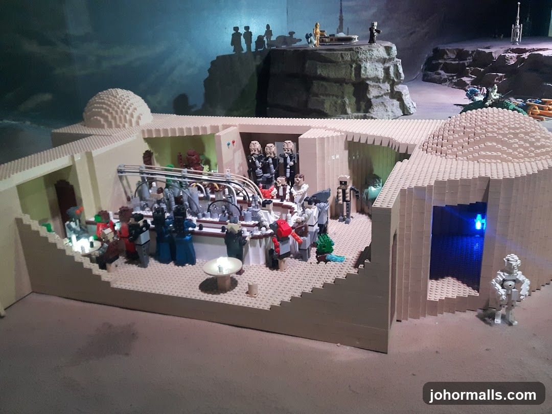 Lego Cantina Scene