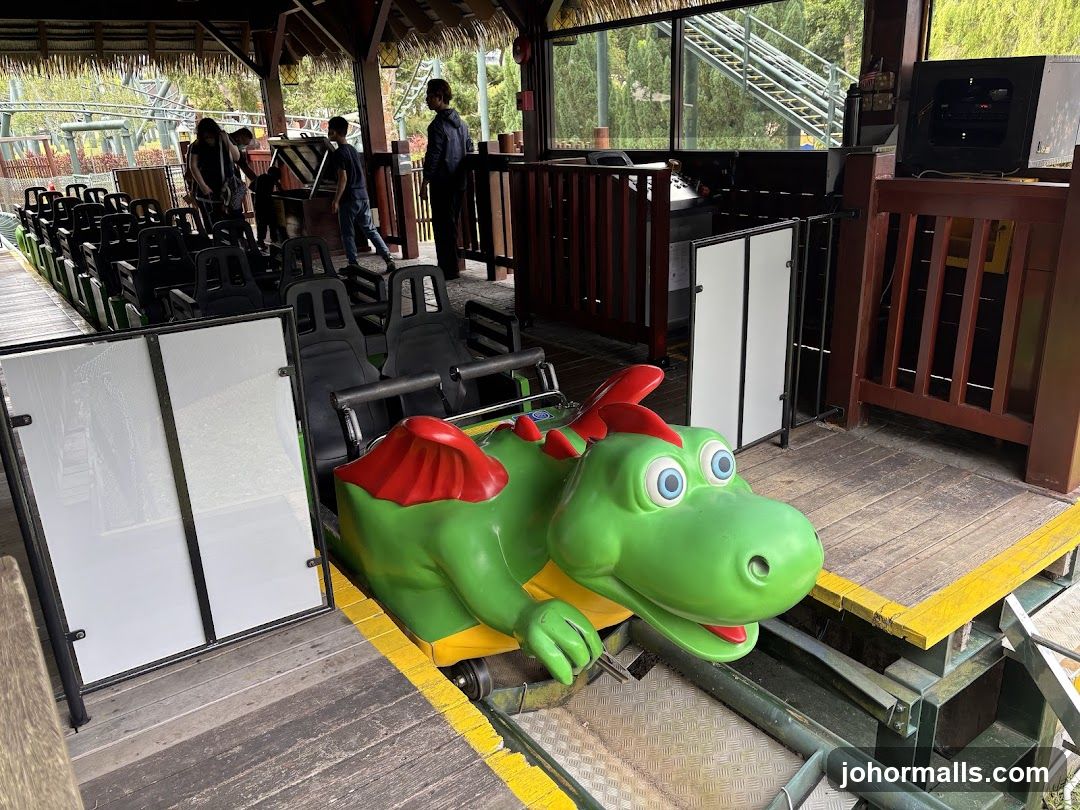 Dragon Roller Coaster Ride