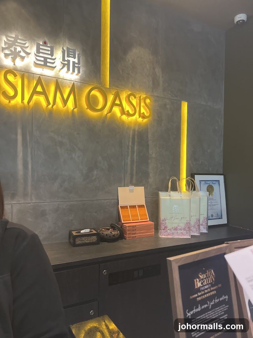Siam Oasis Interior