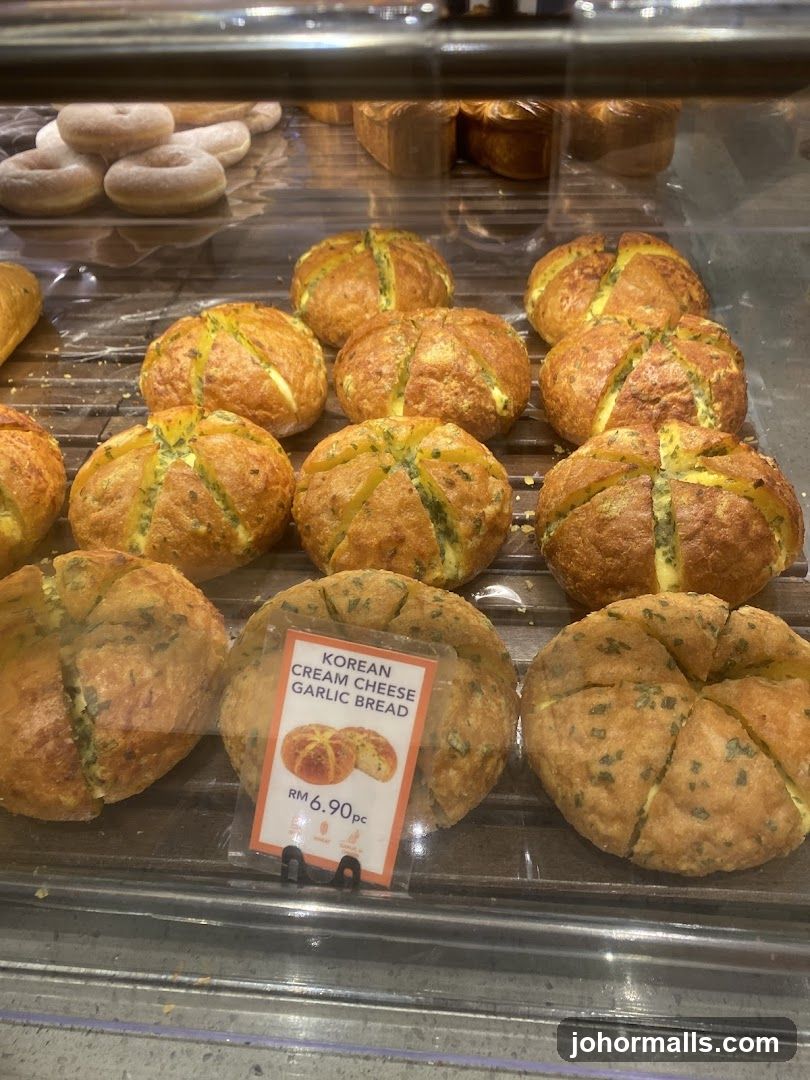Korean Cream Cheese Garlic Bread