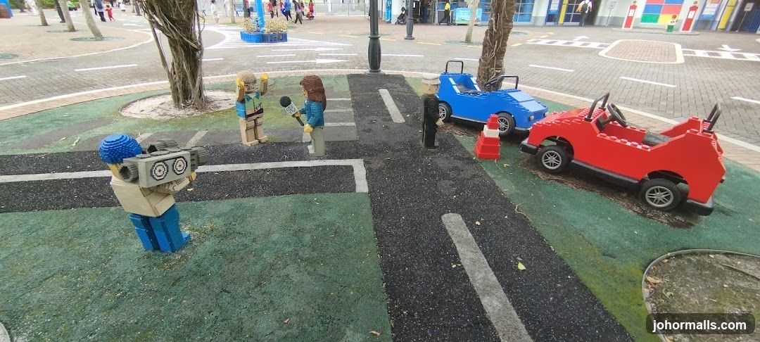 Lego News Crew
