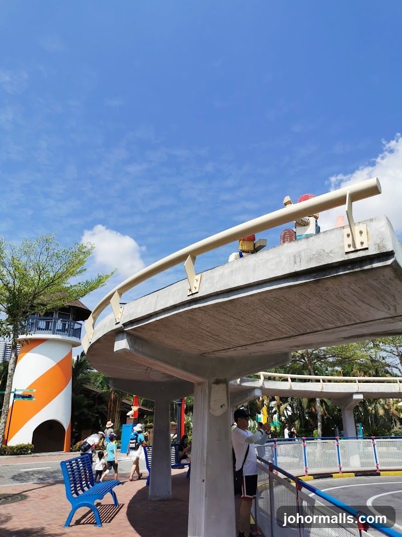 Amusement Park Pathway