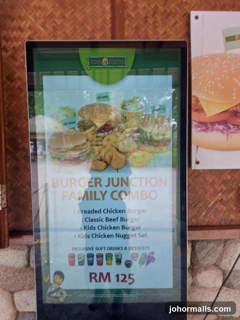 Burger Junction Family Combo