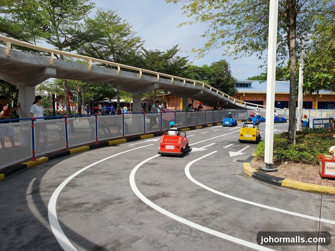 Children's Driving Attraction
