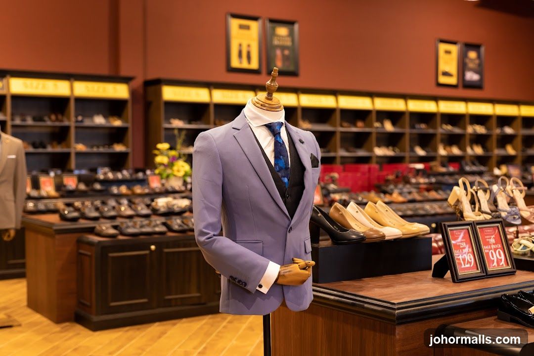 Mannequin in a Suit Display