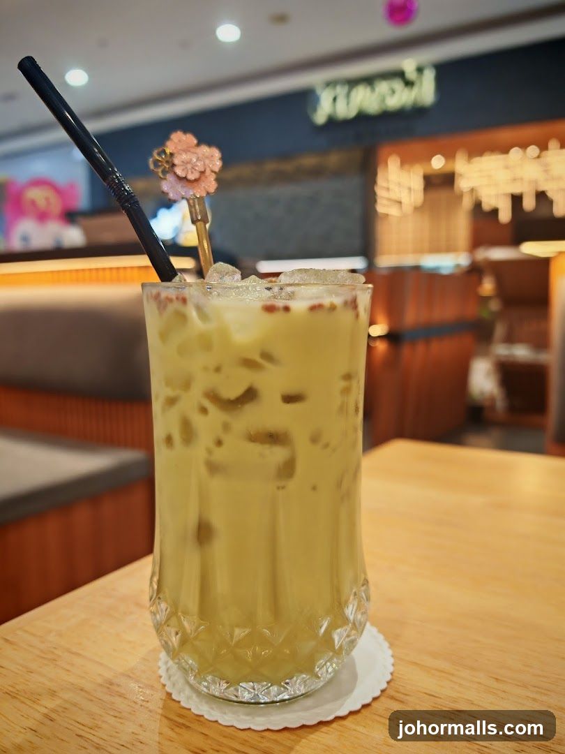 Iced Matcha Latte