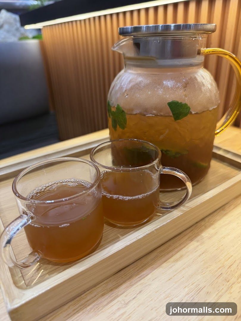 Iced Tea with Mint