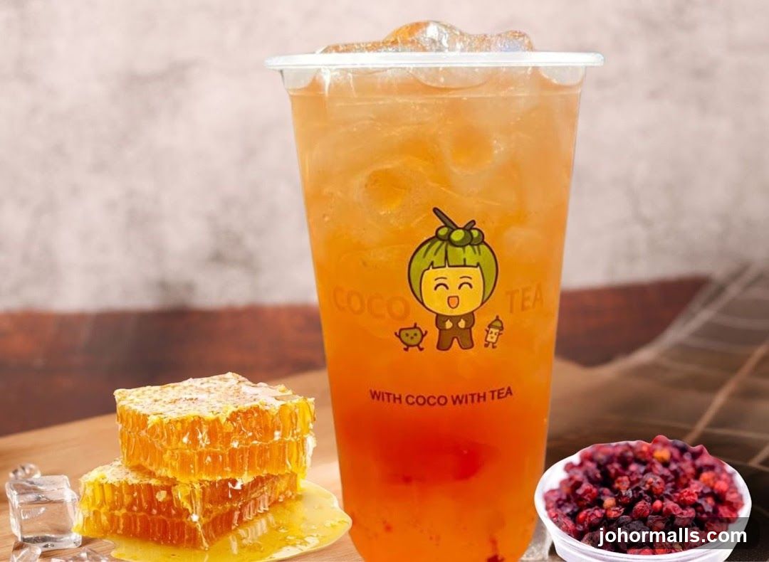 Coco Tea Drink with Honeycomb and Dried Berries