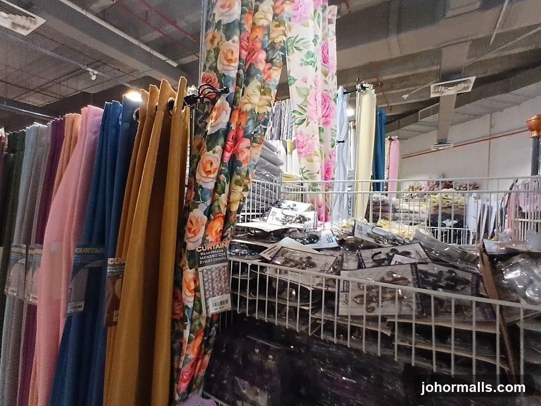Curtains and Accessories Display