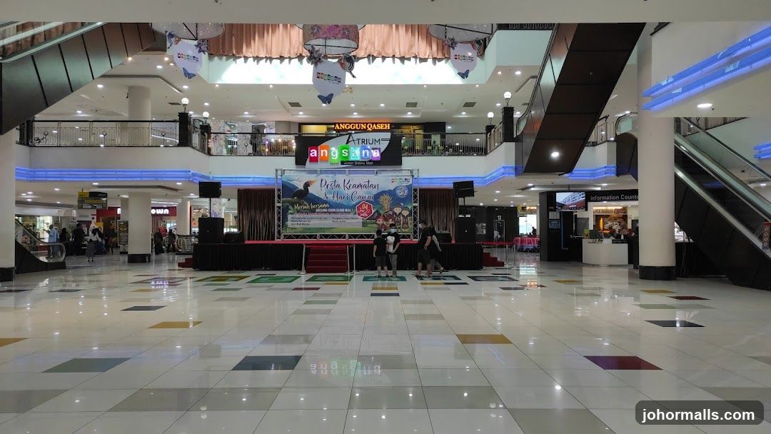 Mall Atrium with Stage