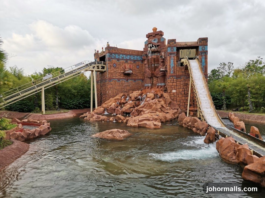 Water Ride Attraction